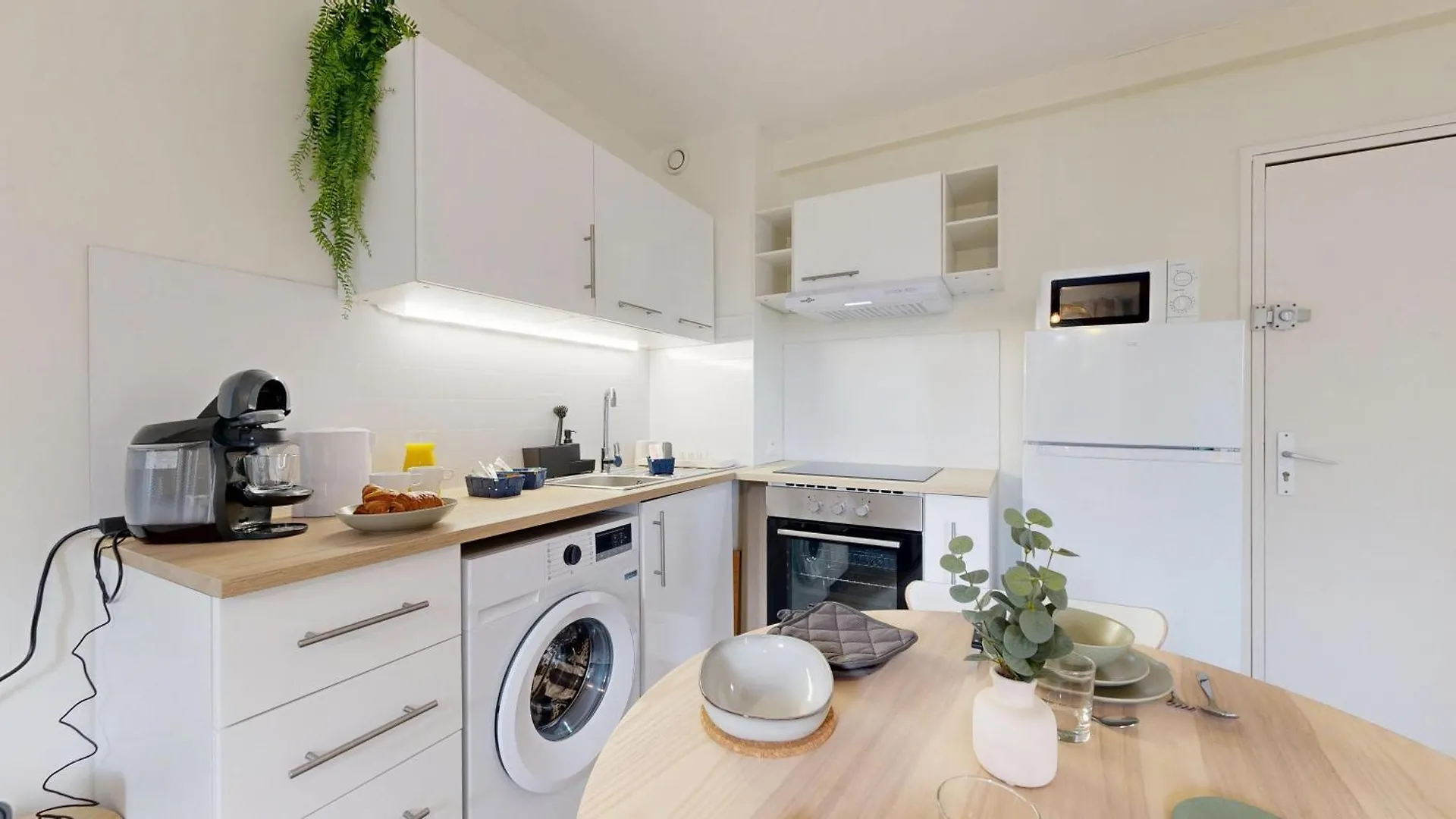 トゥールーズExpat Renting - Le Pastel - Netflix - Zenithアパートメント アパート